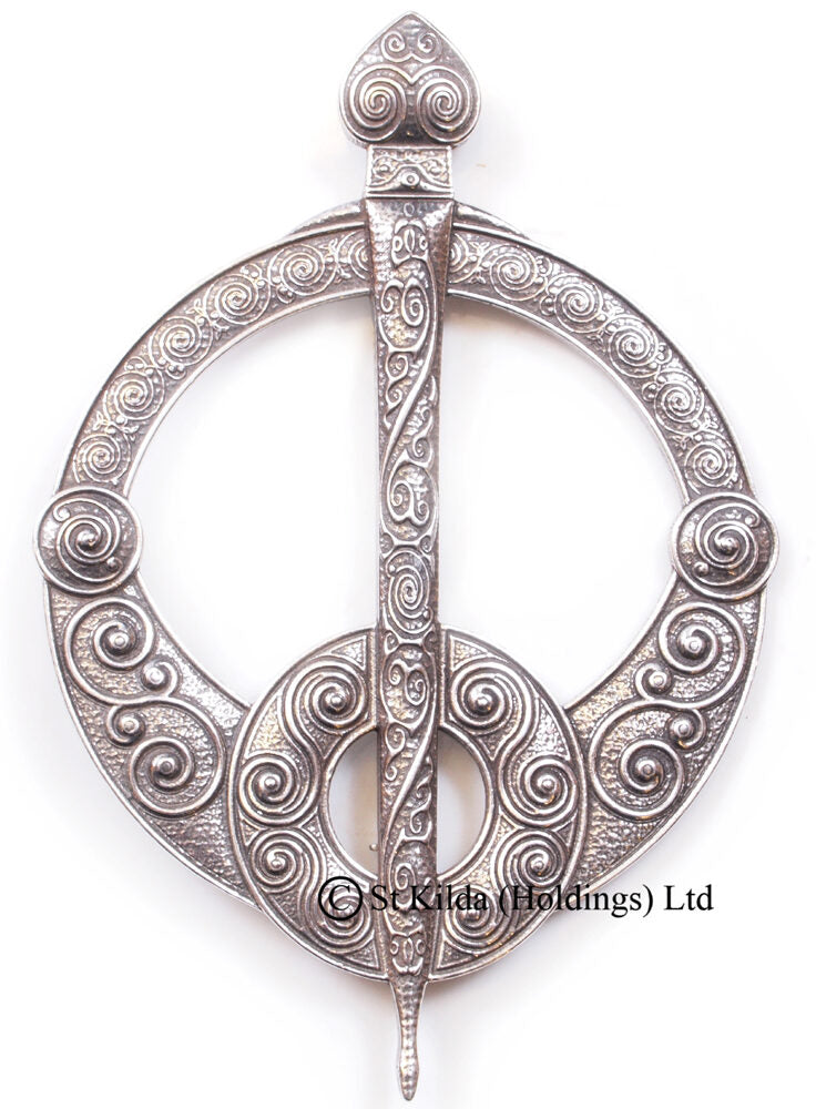 Battersea Spiral Penannular Plaid Brooch