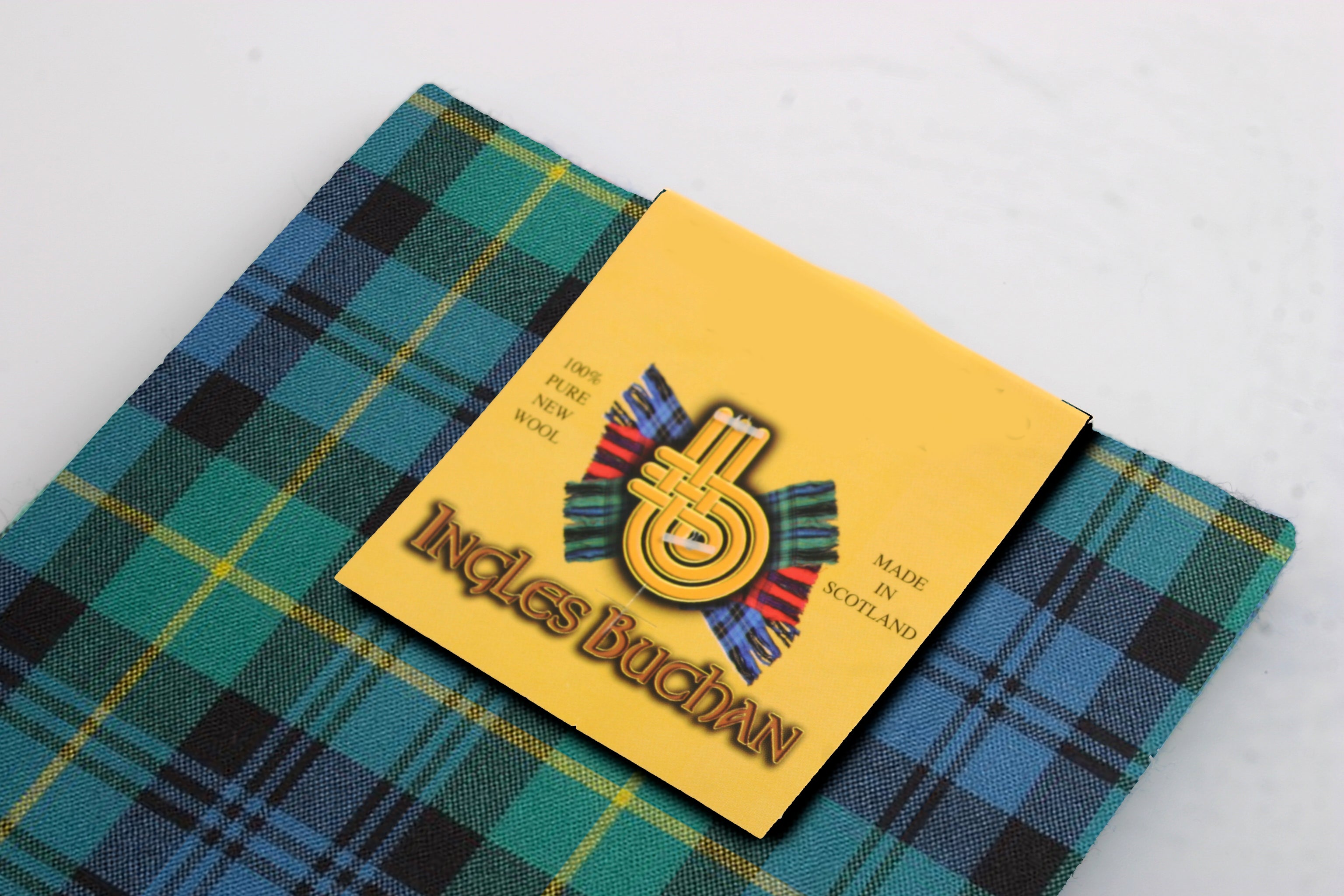 Scarf in Gordon Ancient Wool Tartan