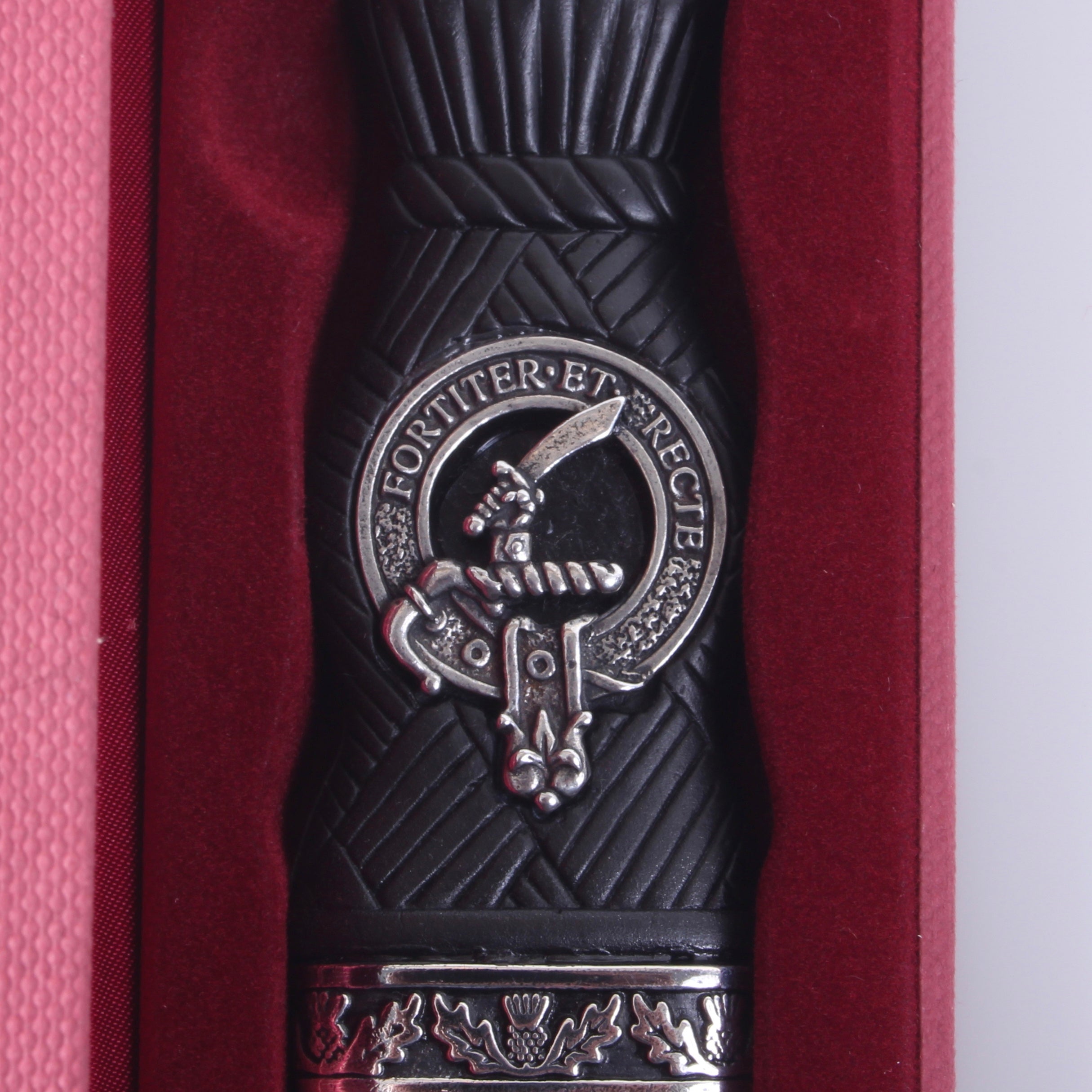 Elliot Clan Crest Sgian Dubh - Stone Top