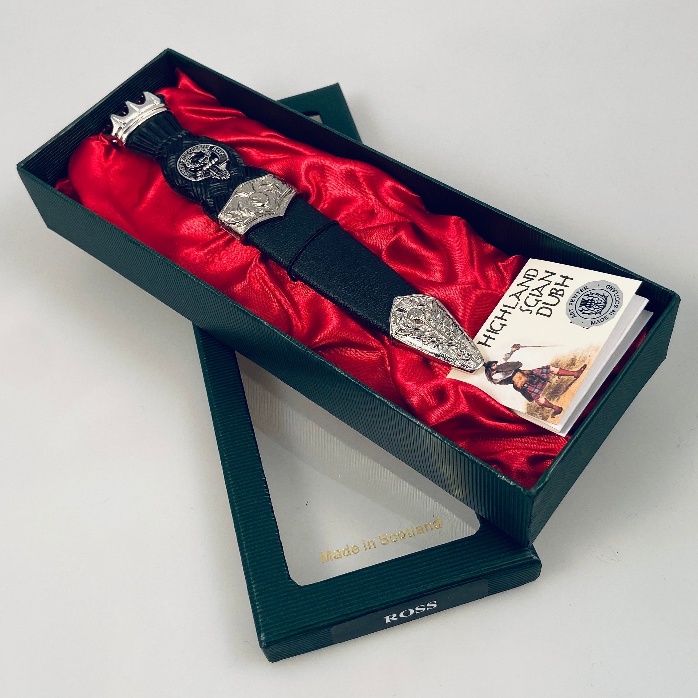 Ross Clan Crest Stone Top Thistle Design Sgian Dubh