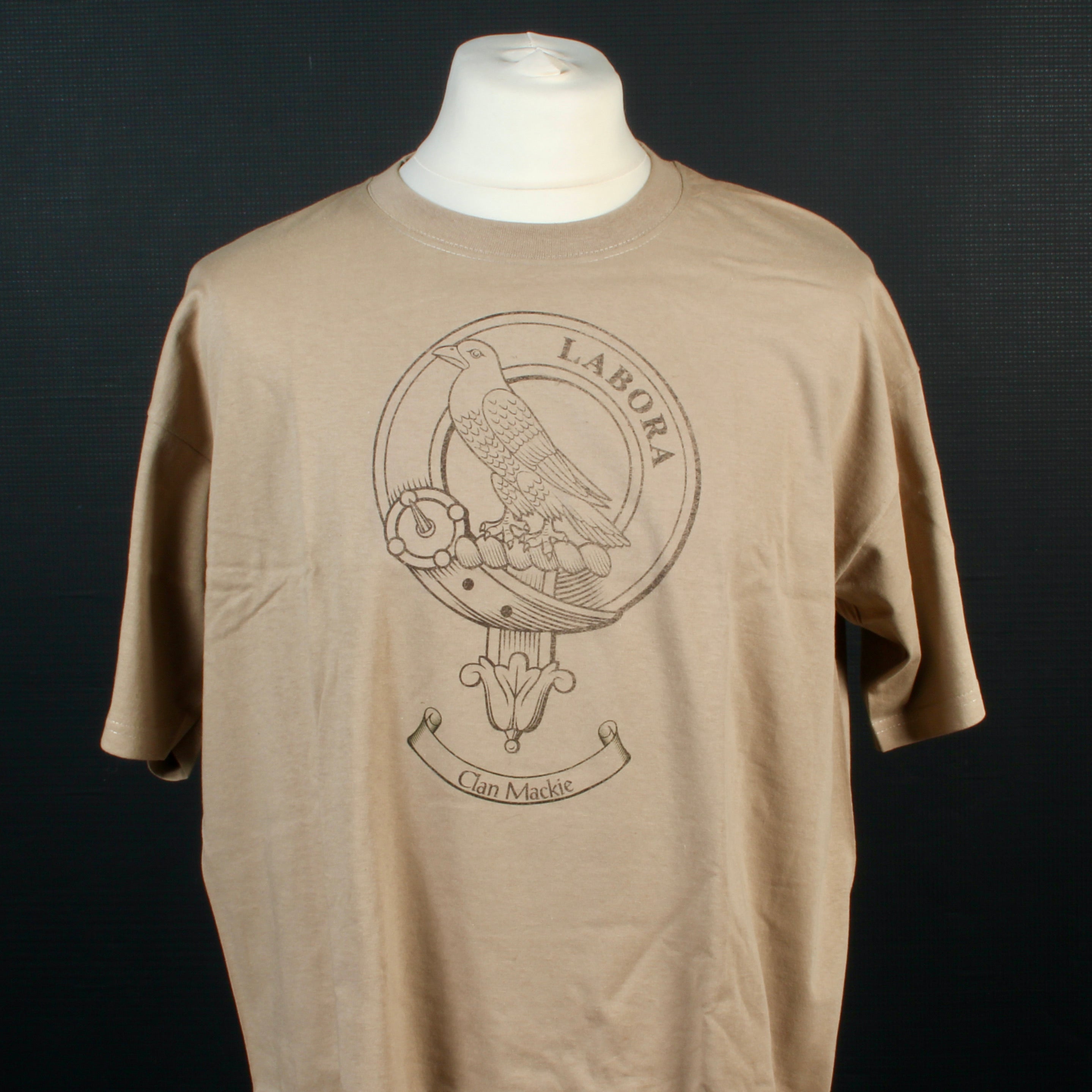MacKie Clan Crest T Shirt - Size X-Large to Clear