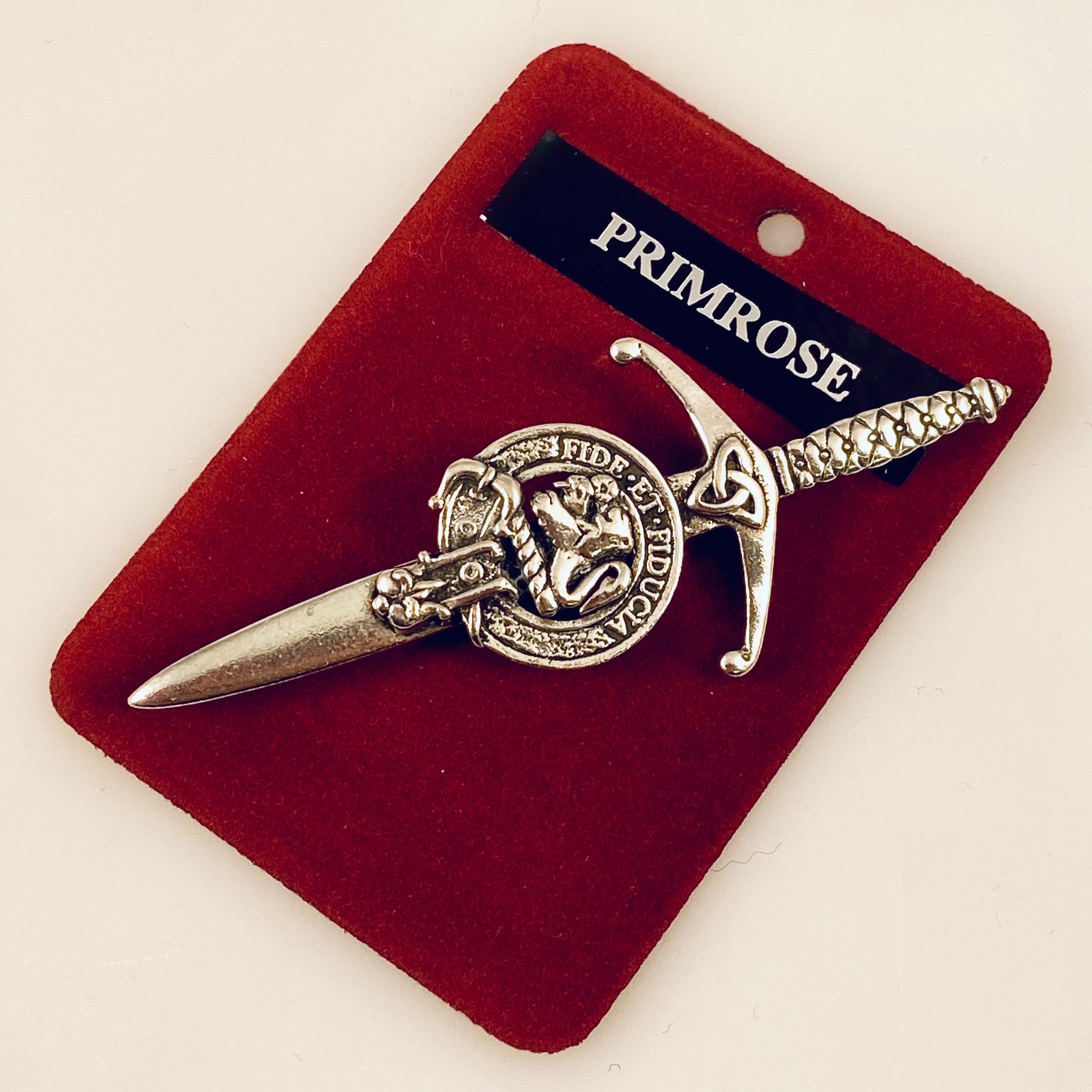 Clan Crest Pewter Kilt Pin with Primrose Crest, featuring an antique palladium finish, handmade in Scotland from high-quality pewter, perfect for adding a unique touch to traditional Scottish dress.