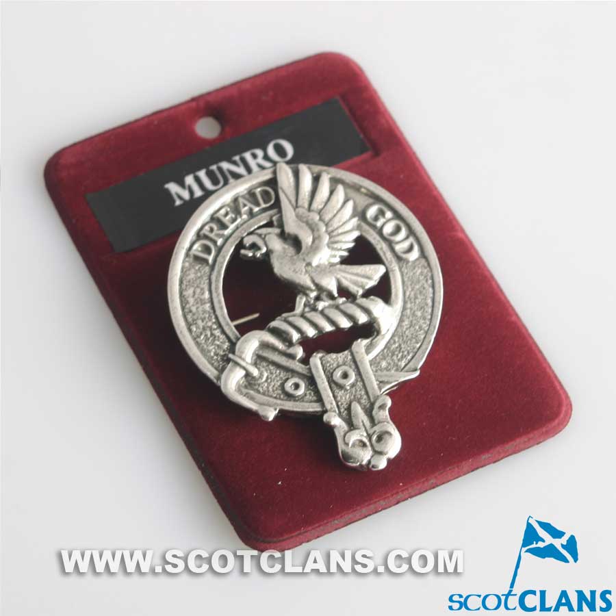 Munro Clan Crest Badge in Pewter, featuring traditional belted design, perfect for everyday wear and clan gatherings.