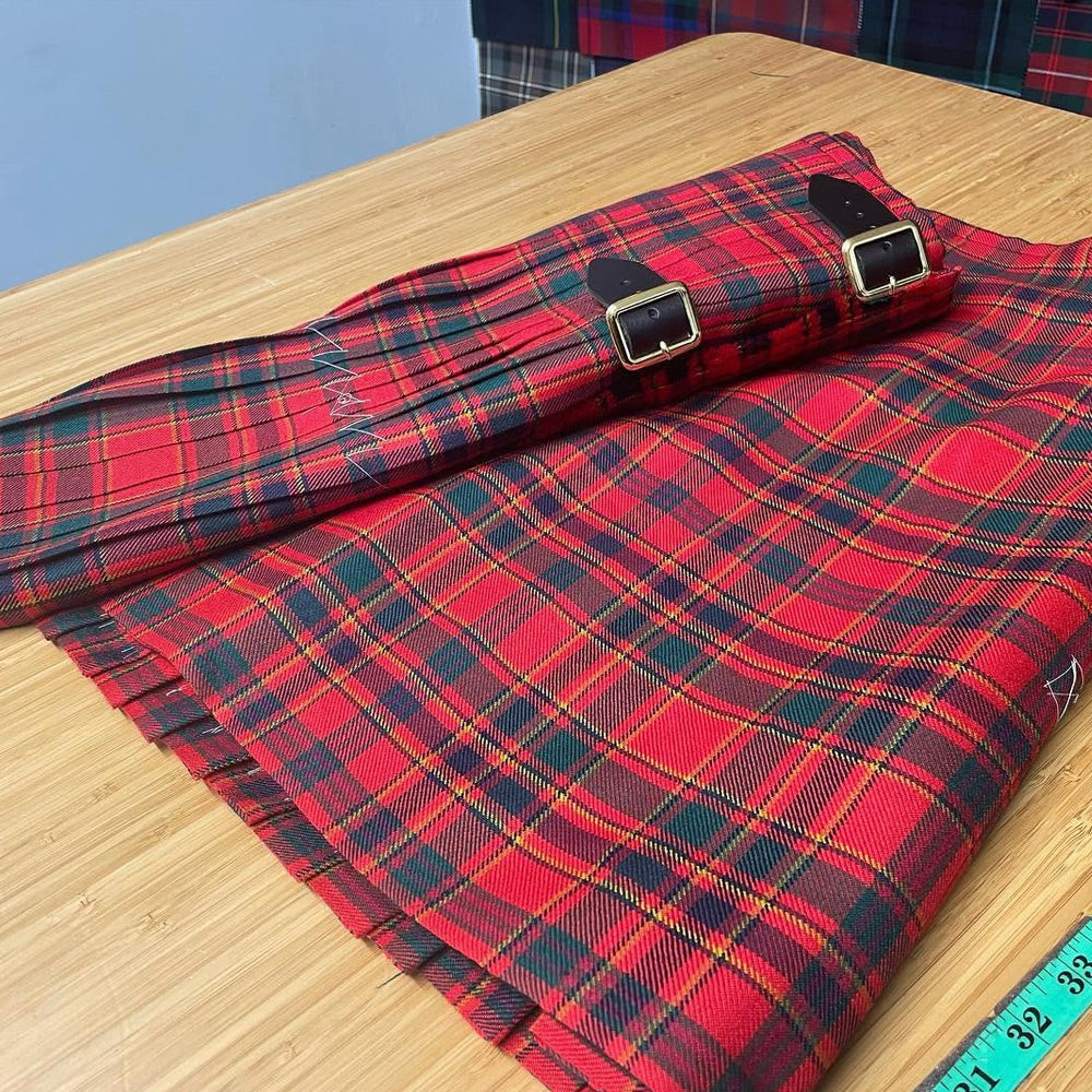 Ladies Old & Rare Hand Stitched Tartan Kilt - 8 yards