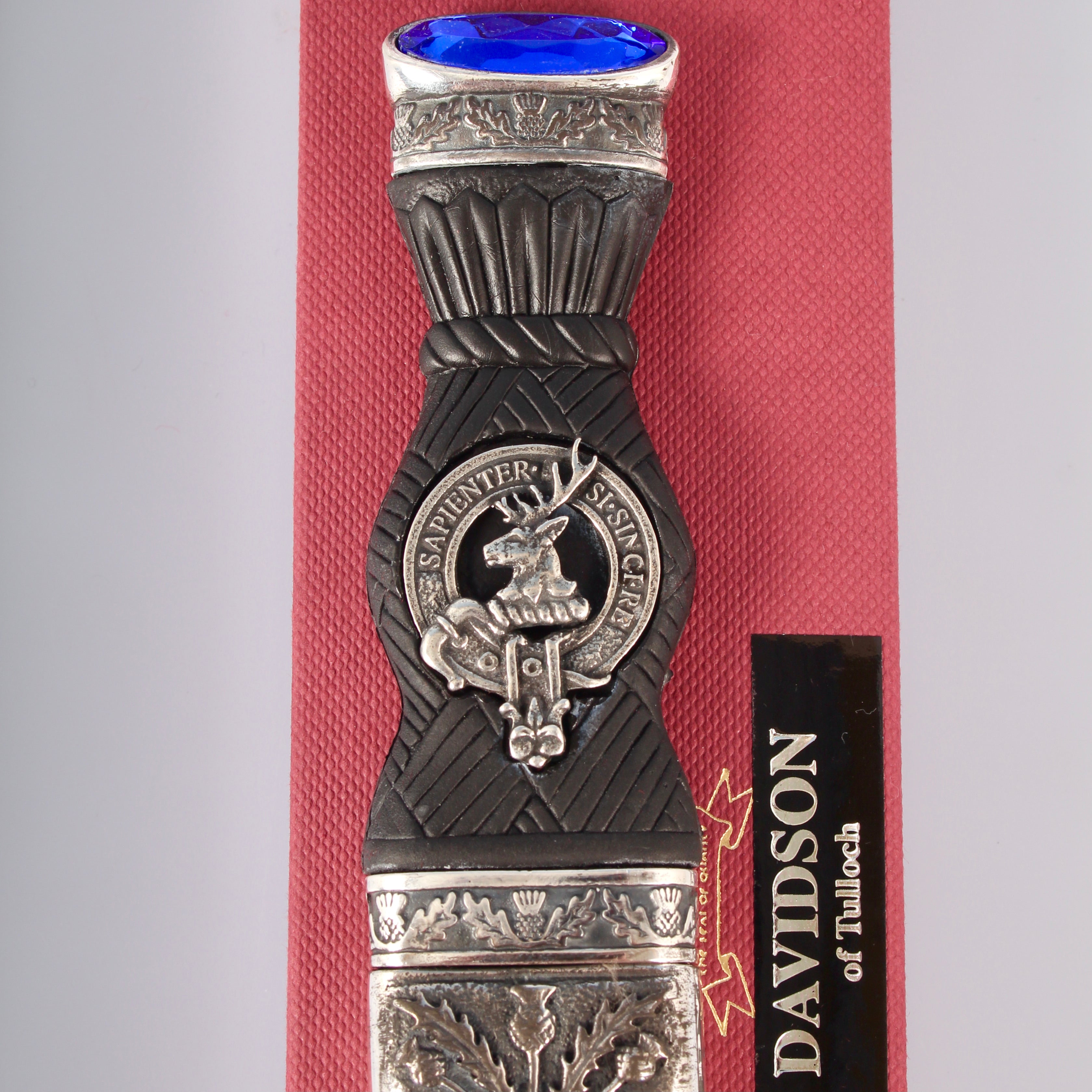 Davidson Clan Crest Sgian Dubh - Stone Top