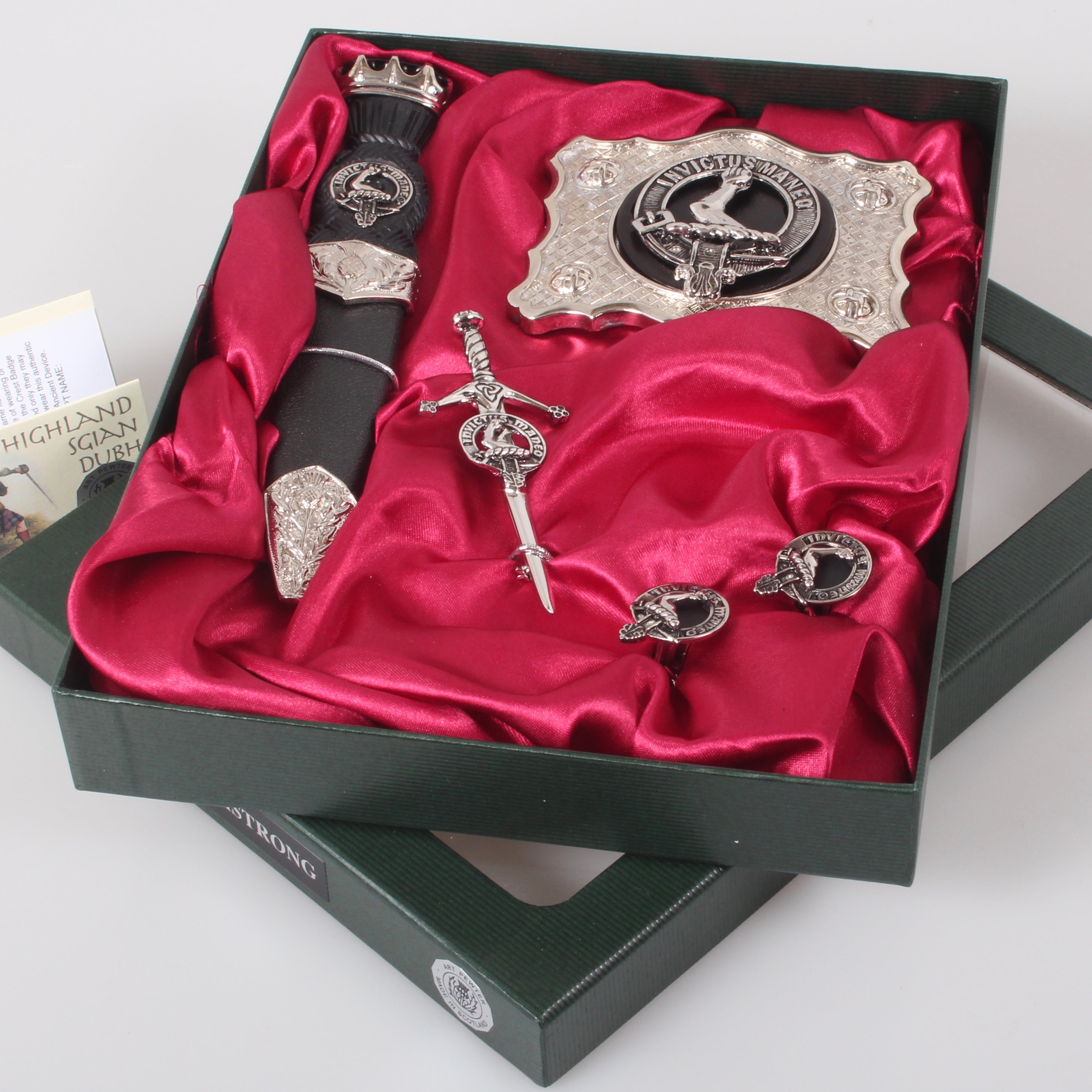 Armstrong Clan Crest Kilt Accessory Gift Set
