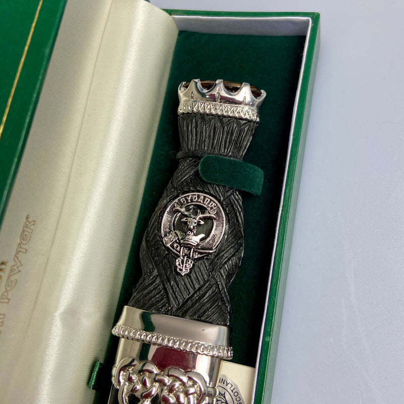 Gordon Clan Crest Deluxe Stone Top Thistle Design Sgian Dubh