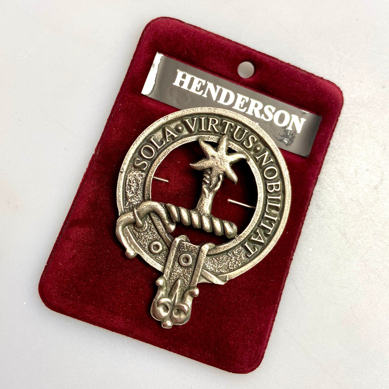 Henderson Clan Crest Badge in Pewter