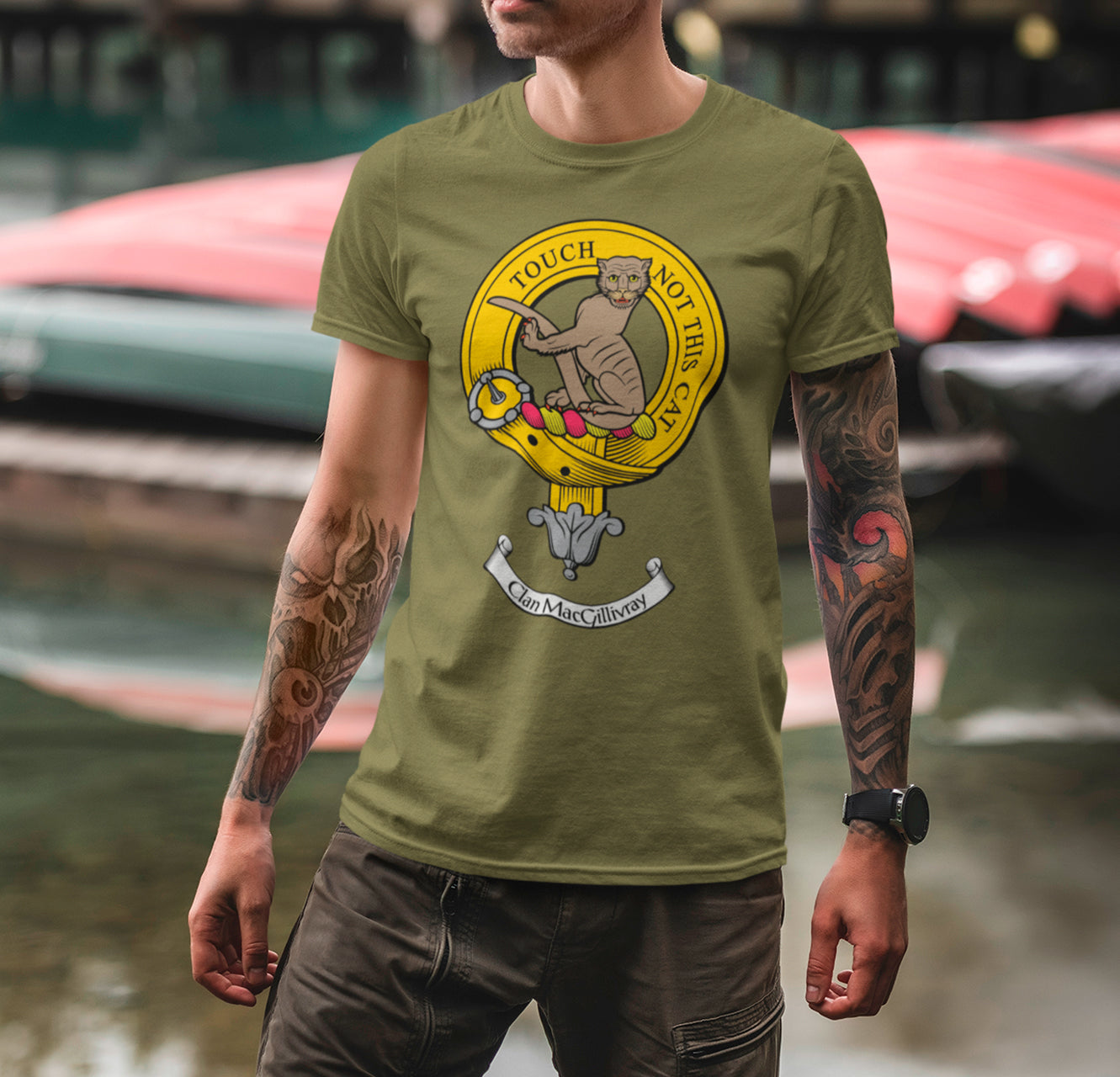 MacGillivray Clan Crest Gents T Shirt