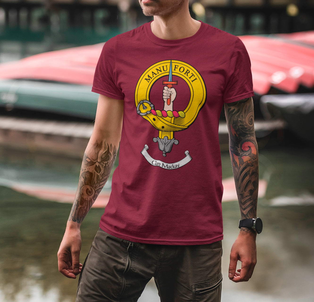 MacKay Clan Crest Gents T Shirt