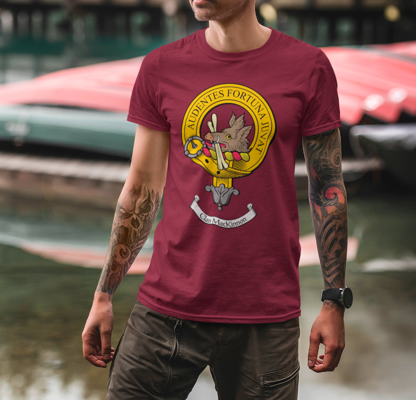 MacKinnon Clan Crest Gents T Shirt