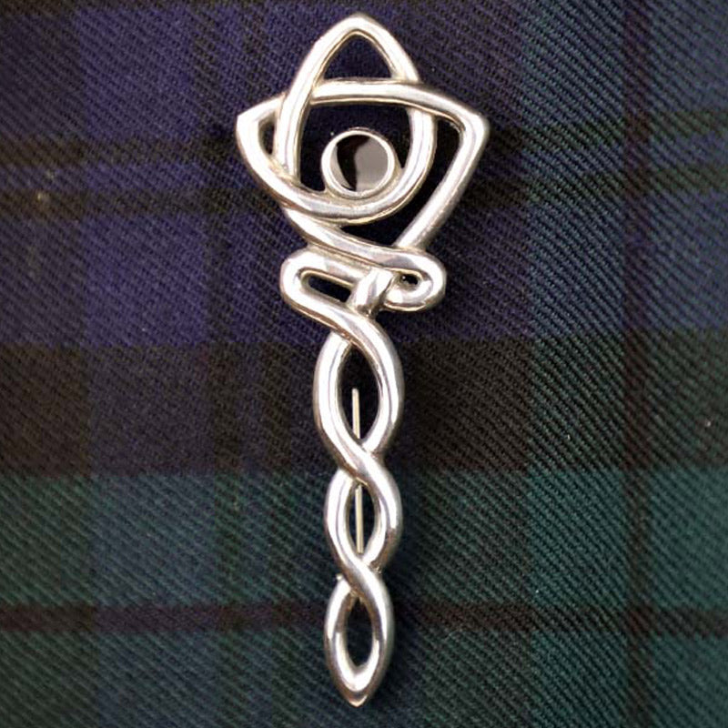 Kilt Pin - Interlace with Enamel Insert