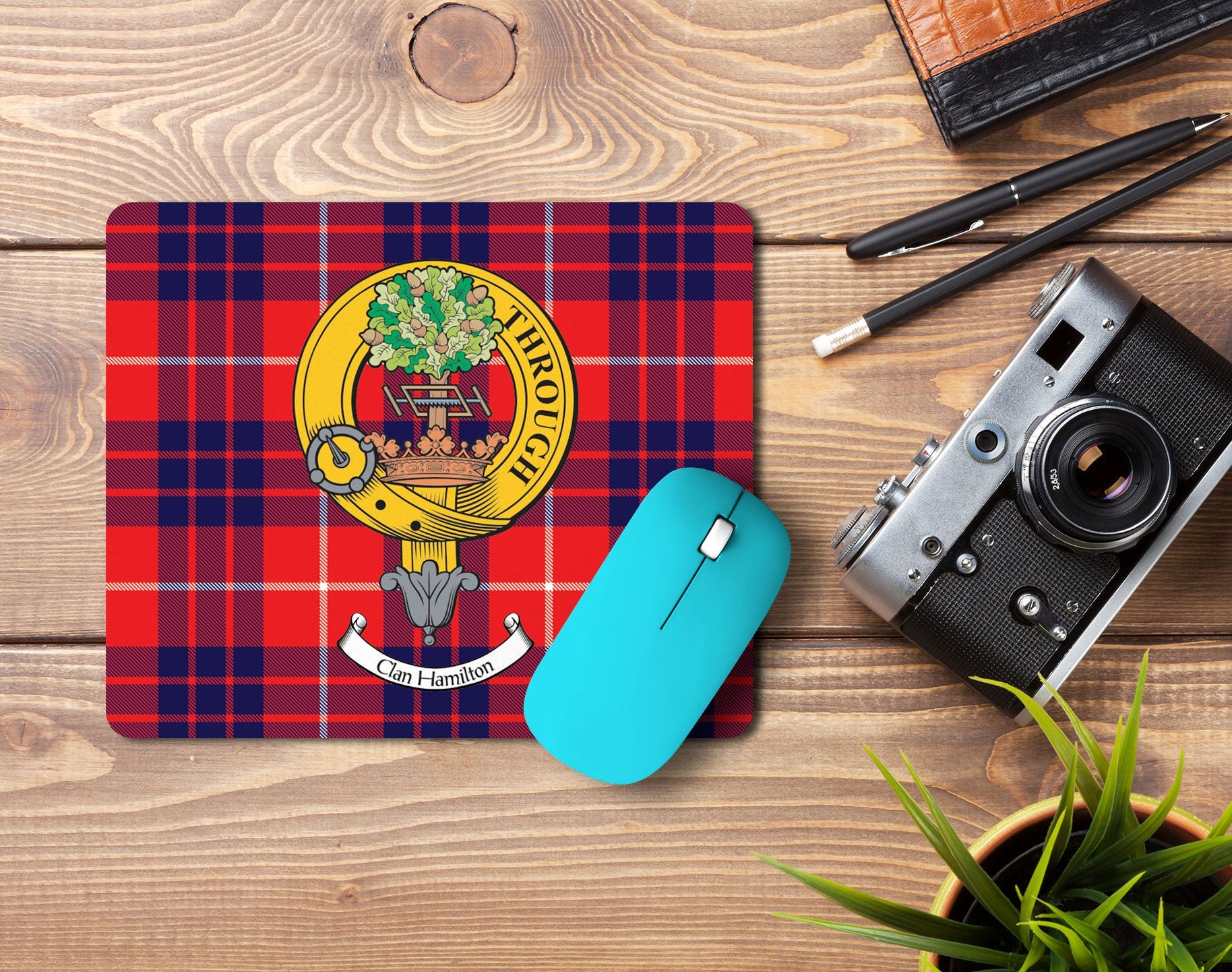 Hamilton Clan Crest Mouse Pad