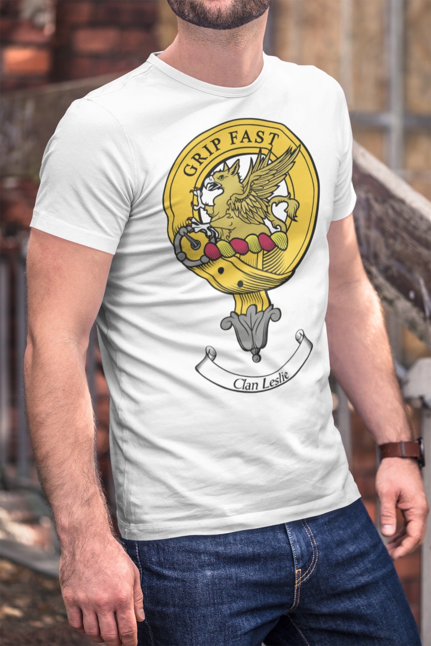 Leslie Clan Crest Gents T Shirt